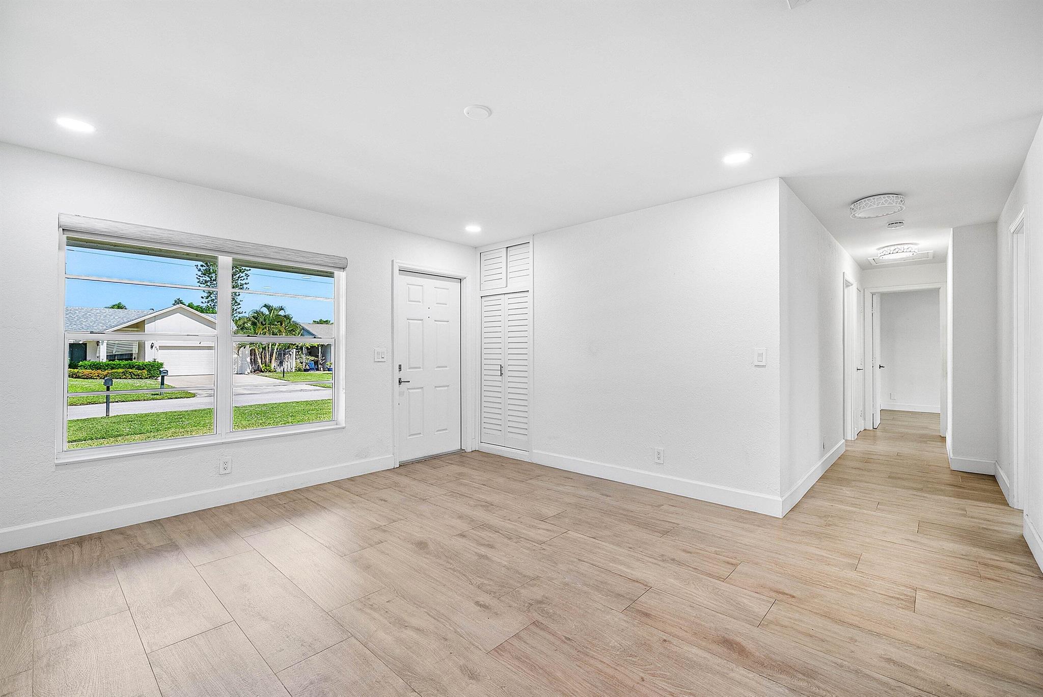 Tropic Palms - Residential