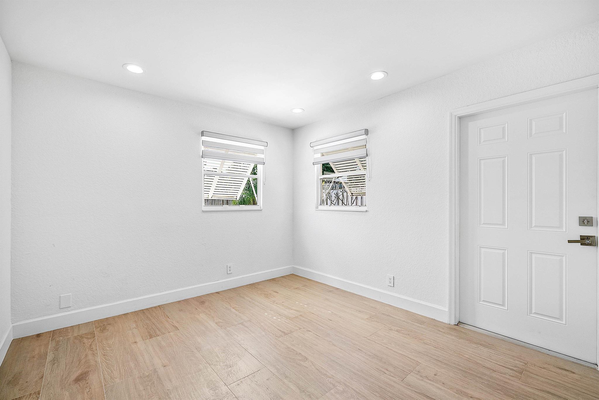 Tropic Palms - Residential