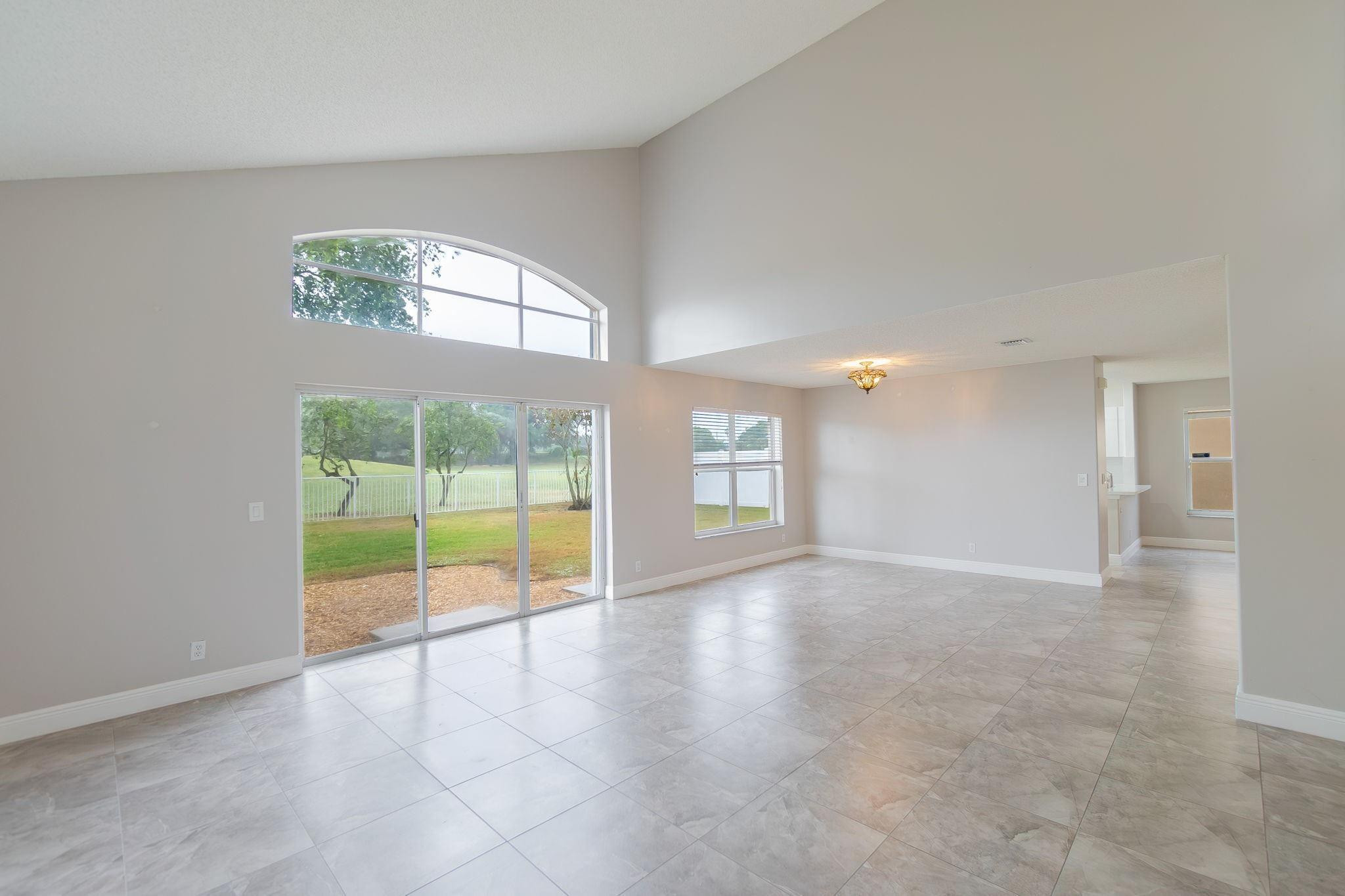 WINSTON TRAILS PAR 4 - Residential Lease