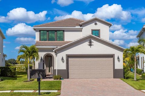 Photo of 270 SE Fascino Cir, Port Saint Lucie, FL 34984 (MLS # F10527432)