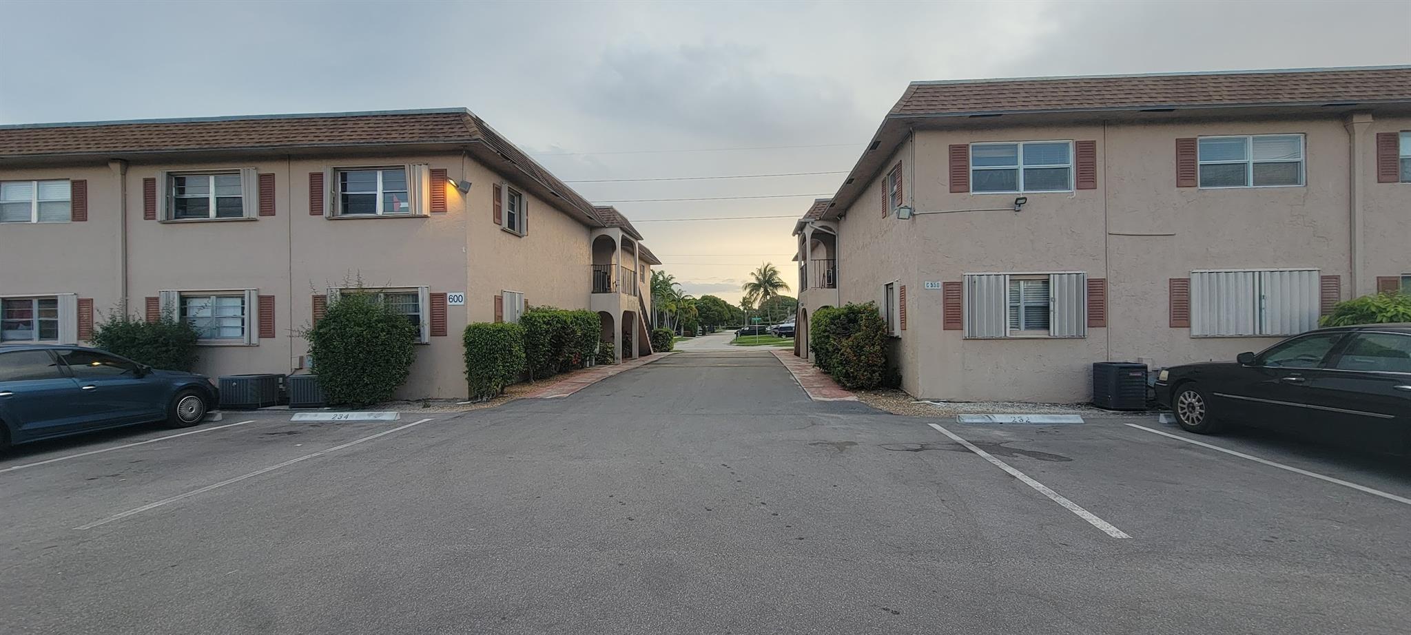 600 SW 2nd Ave 235