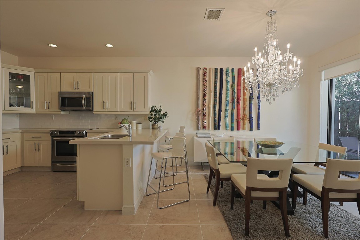 DORAL CAY - Residential