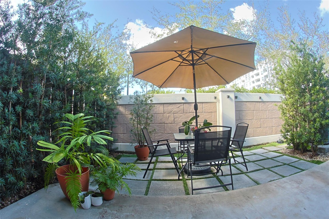 DORAL CAY - Residential