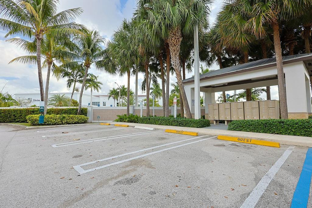 DORAL CAY - Residential
