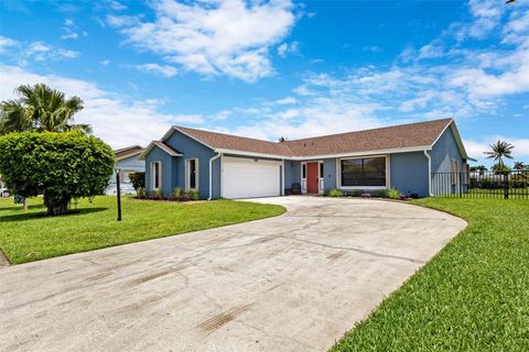 5082 Little Beth Dr Boynton Beach FL 33472