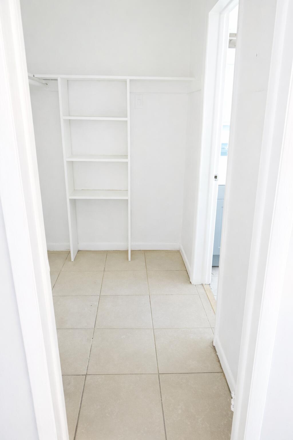 DEERFIELD COLONY COURT - Residential Lease