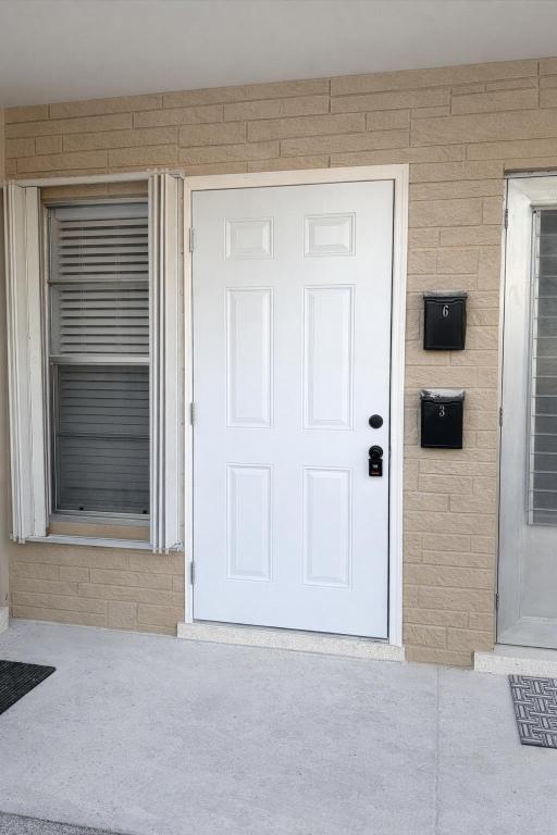 DEERFIELD COLONY COURT - Residential Lease