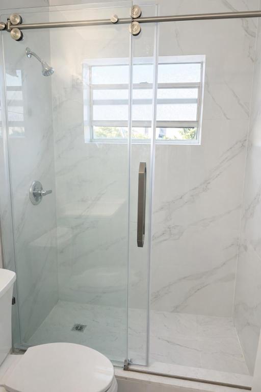 DEERFIELD COLONY COURT - Residential Lease