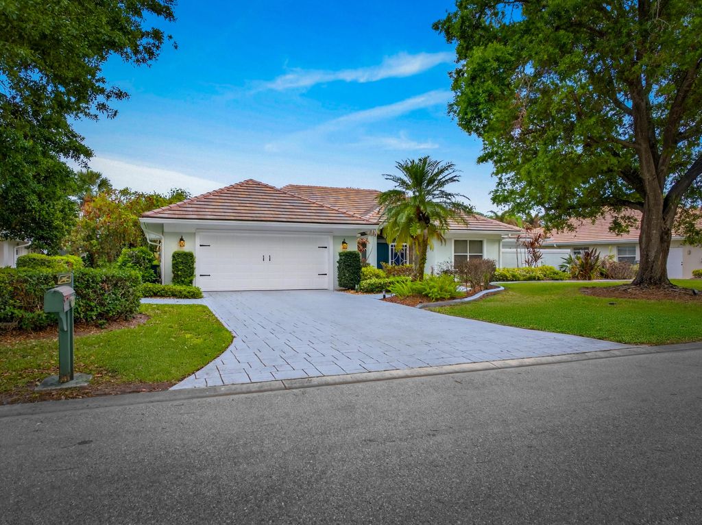 Photo of 542 SW Sanctuary Drive, Port Saint Lucie, FL 34986 (MLS # B26010159)