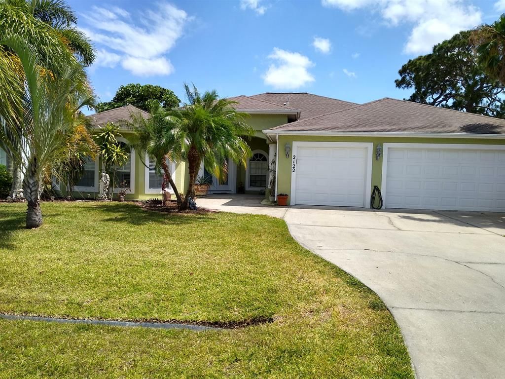 Photo of 2122 SE Dolphin Road, Port Saint Lucie, FL 34952 (MLS # R10723529)