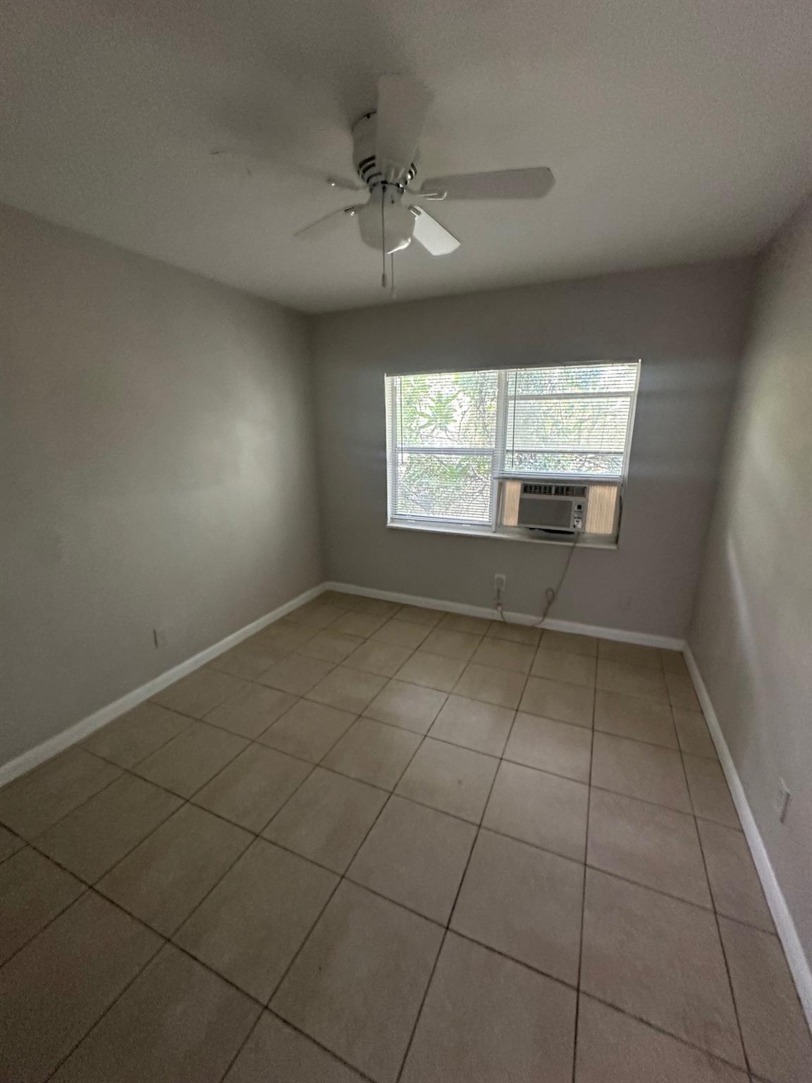 Town Of Modelo Dania B-49 - Residential Lease