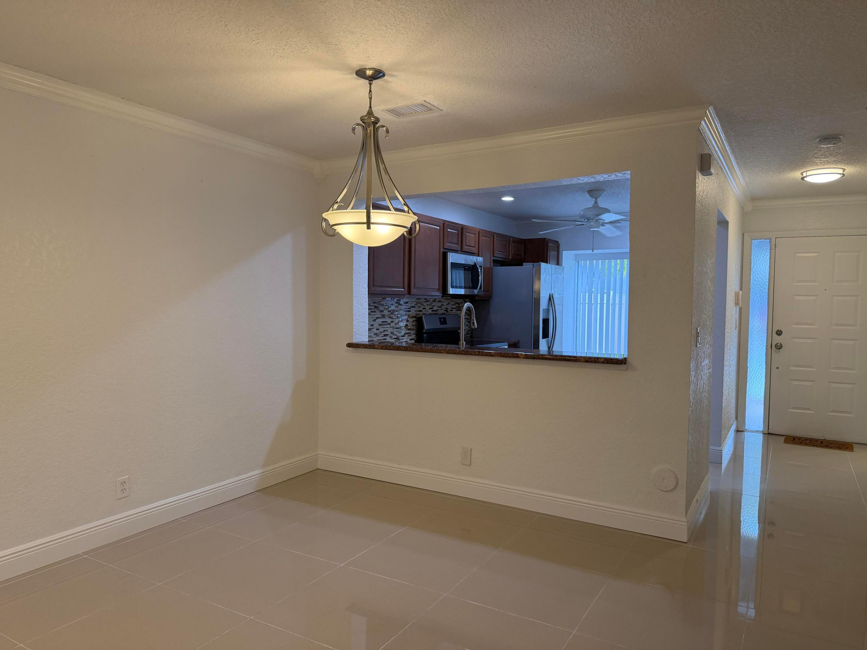 BAYWOOD VILLAGE II-B CONDO - Residential