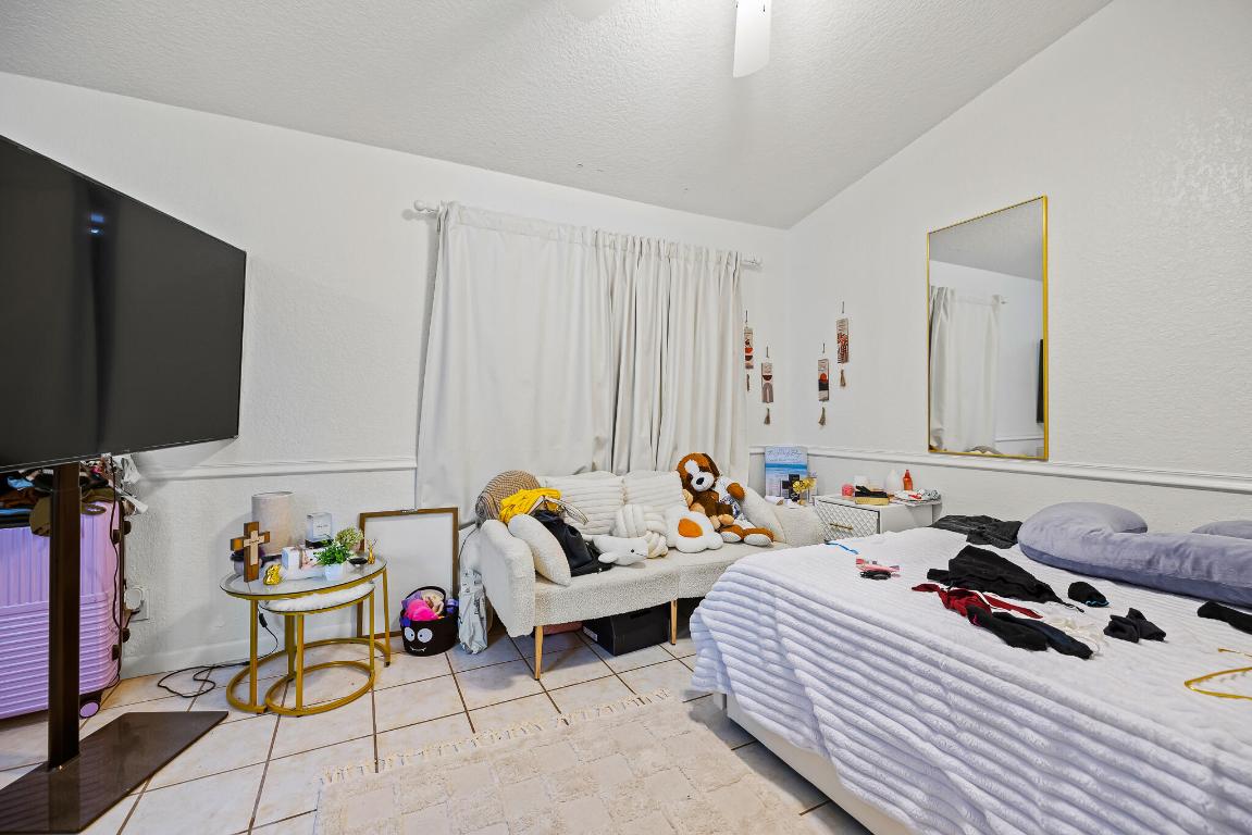 BAYWOOD VILLAGE II-B CONDO - Residential