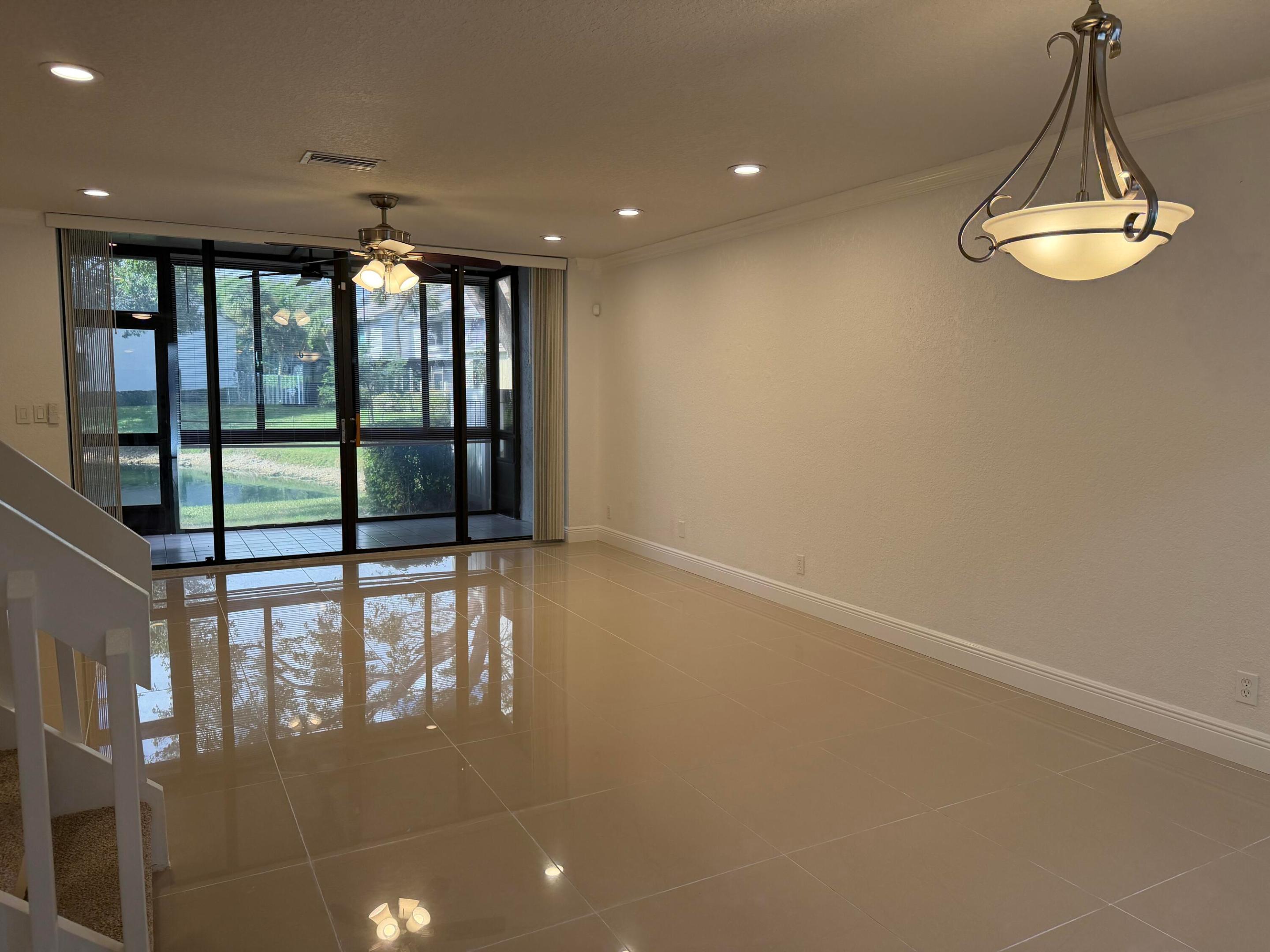 BAYWOOD VILLAGE II-B CONDO - Residential