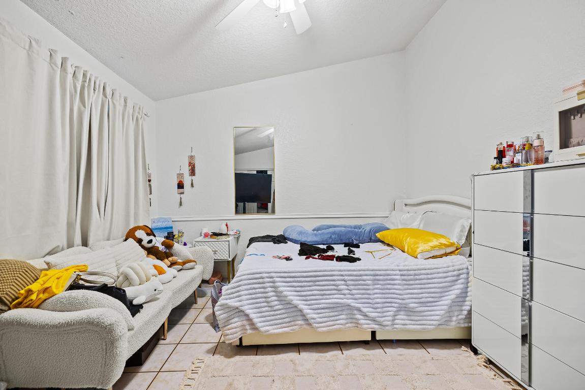 BAYWOOD VILLAGE II-B CONDO - Residential