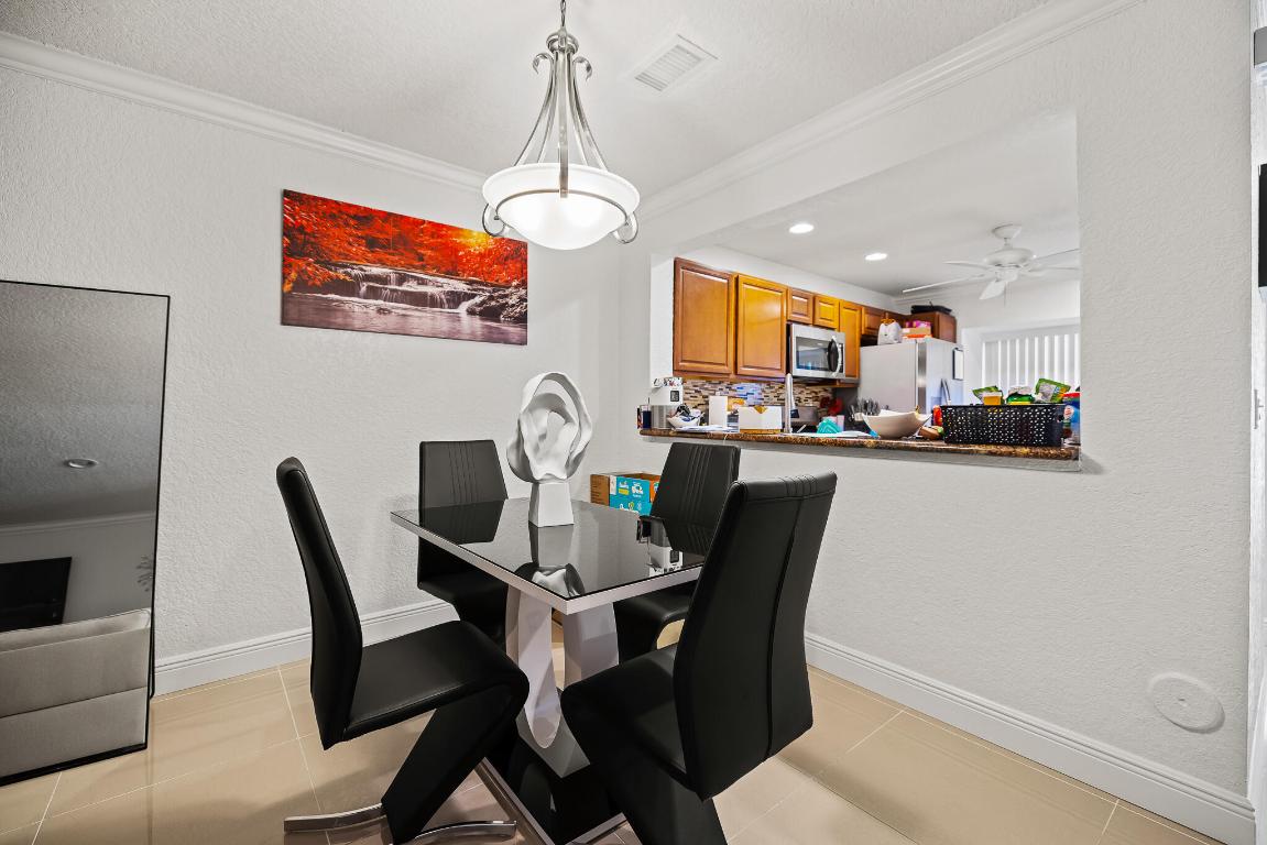 BAYWOOD VILLAGE II-B CONDO - Residential