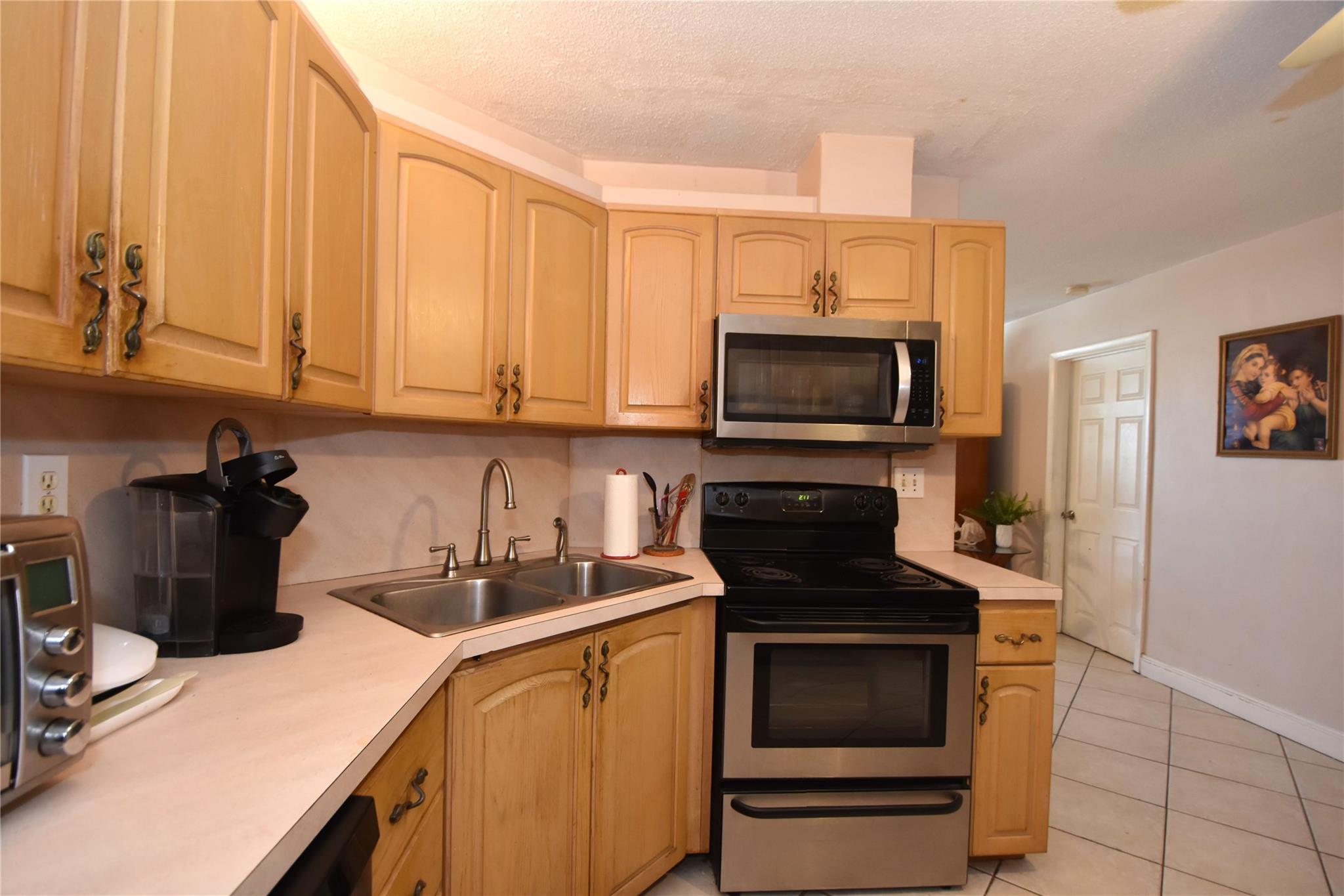 2175 NE 56th St 208