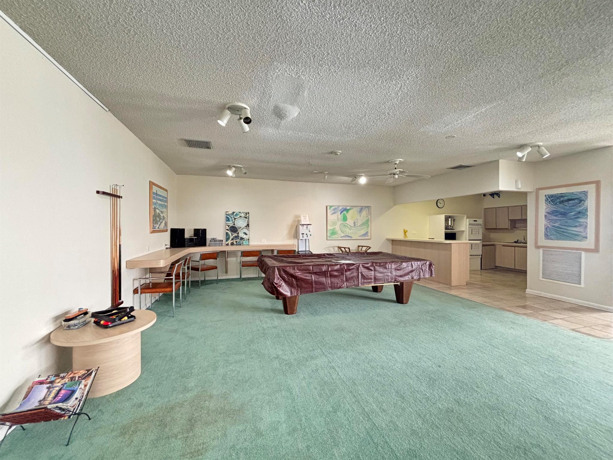 LE CHATEAU ROYAL CONDO - Residential Lease