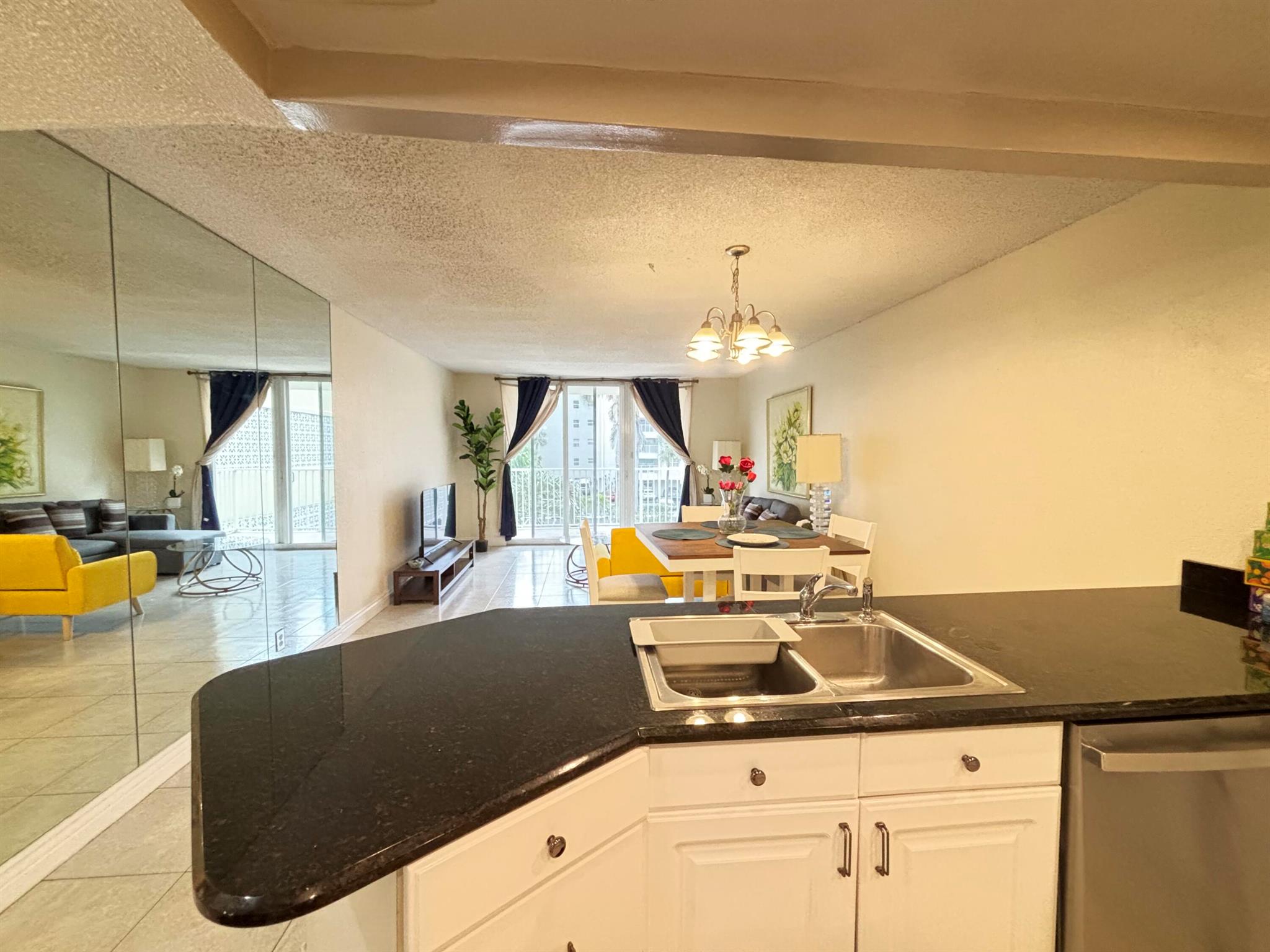 LE CHATEAU ROYAL CONDO - Residential Lease