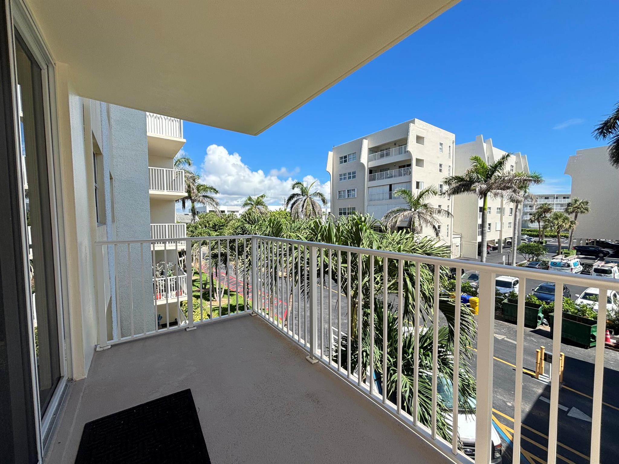 LE CHATEAU ROYAL CONDO - Residential Lease