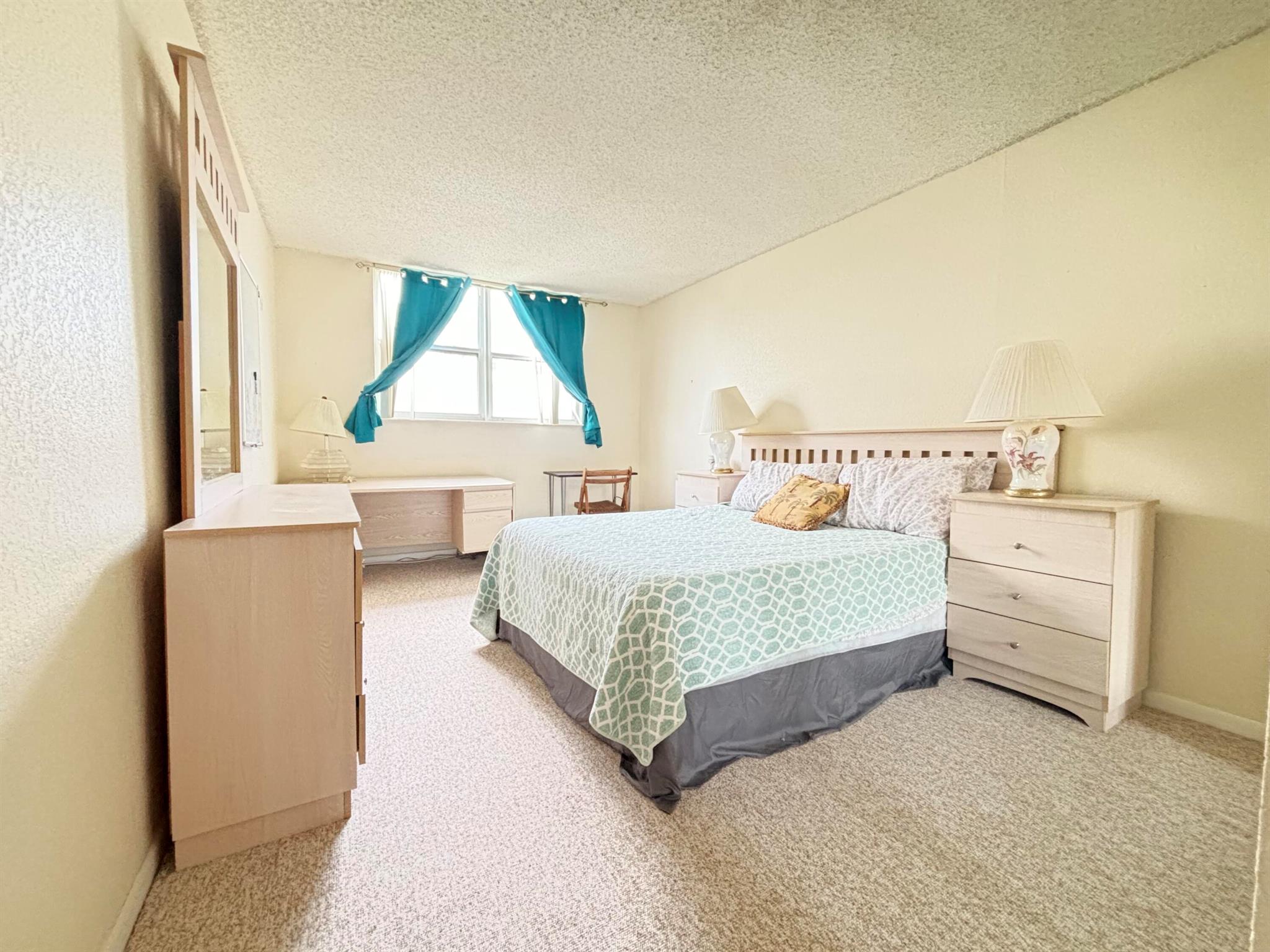 LE CHATEAU ROYAL CONDO - Residential Lease