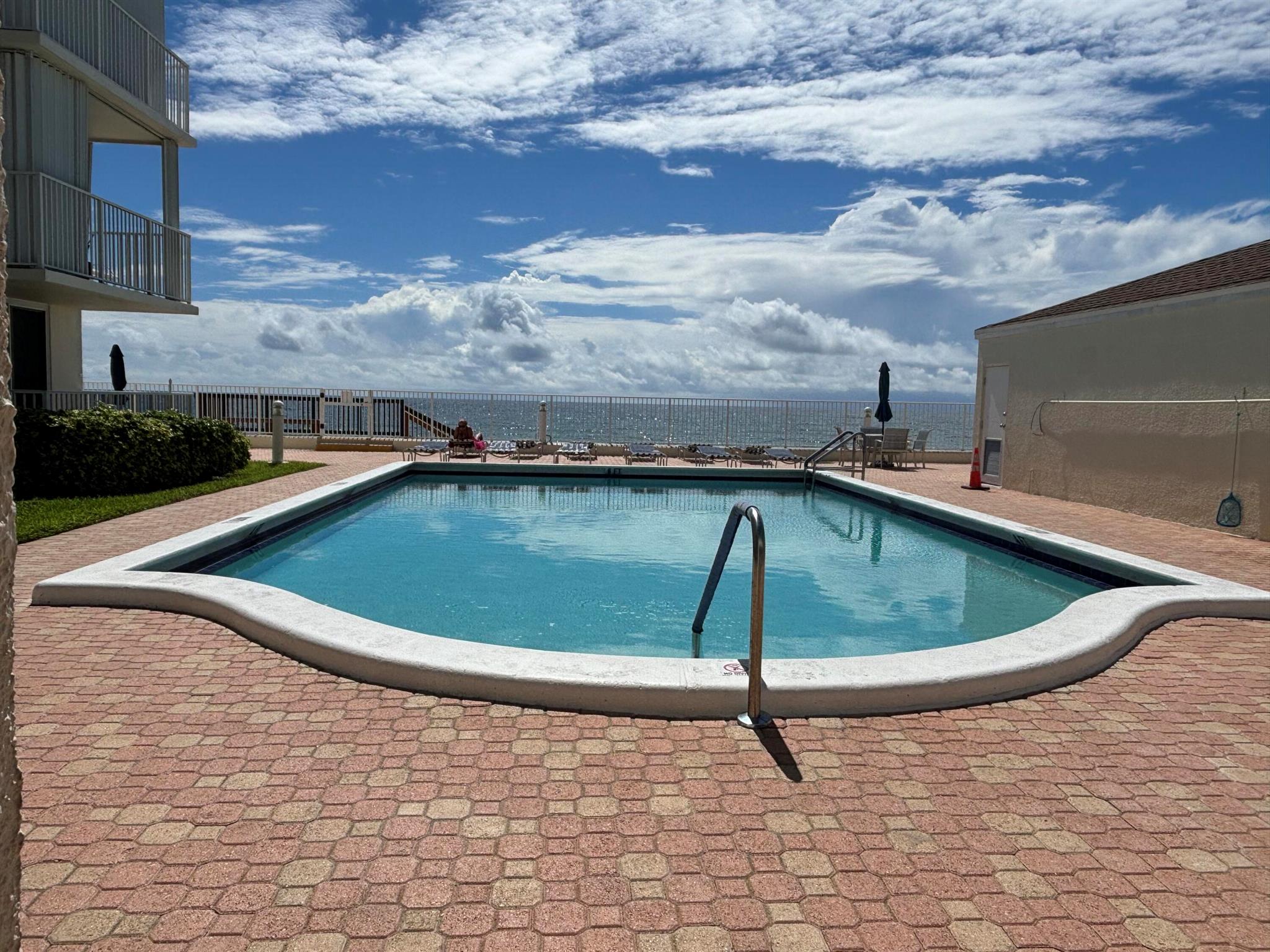 LE CHATEAU ROYAL CONDO - Residential Lease