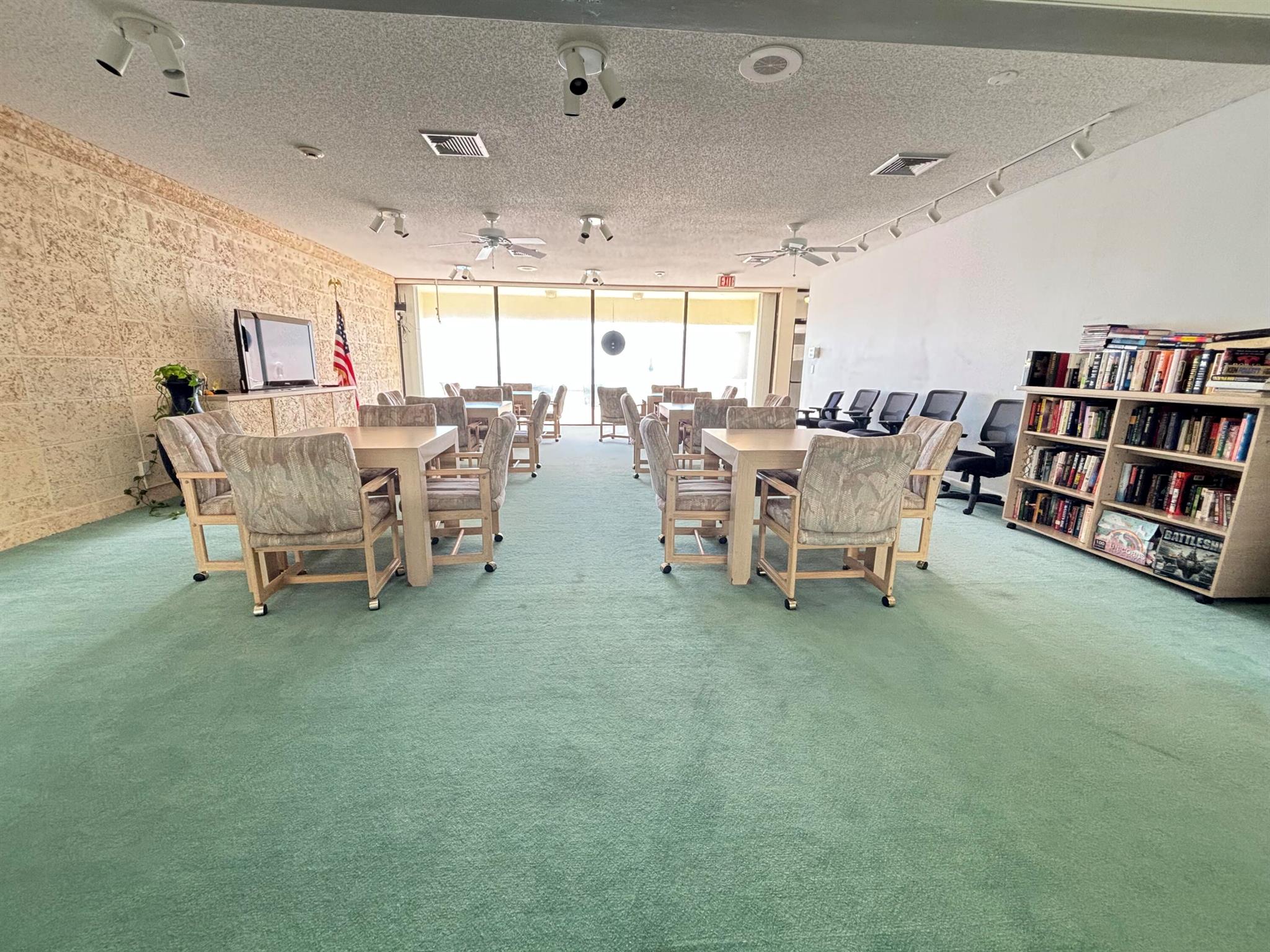 LE CHATEAU ROYAL CONDO - Residential Lease