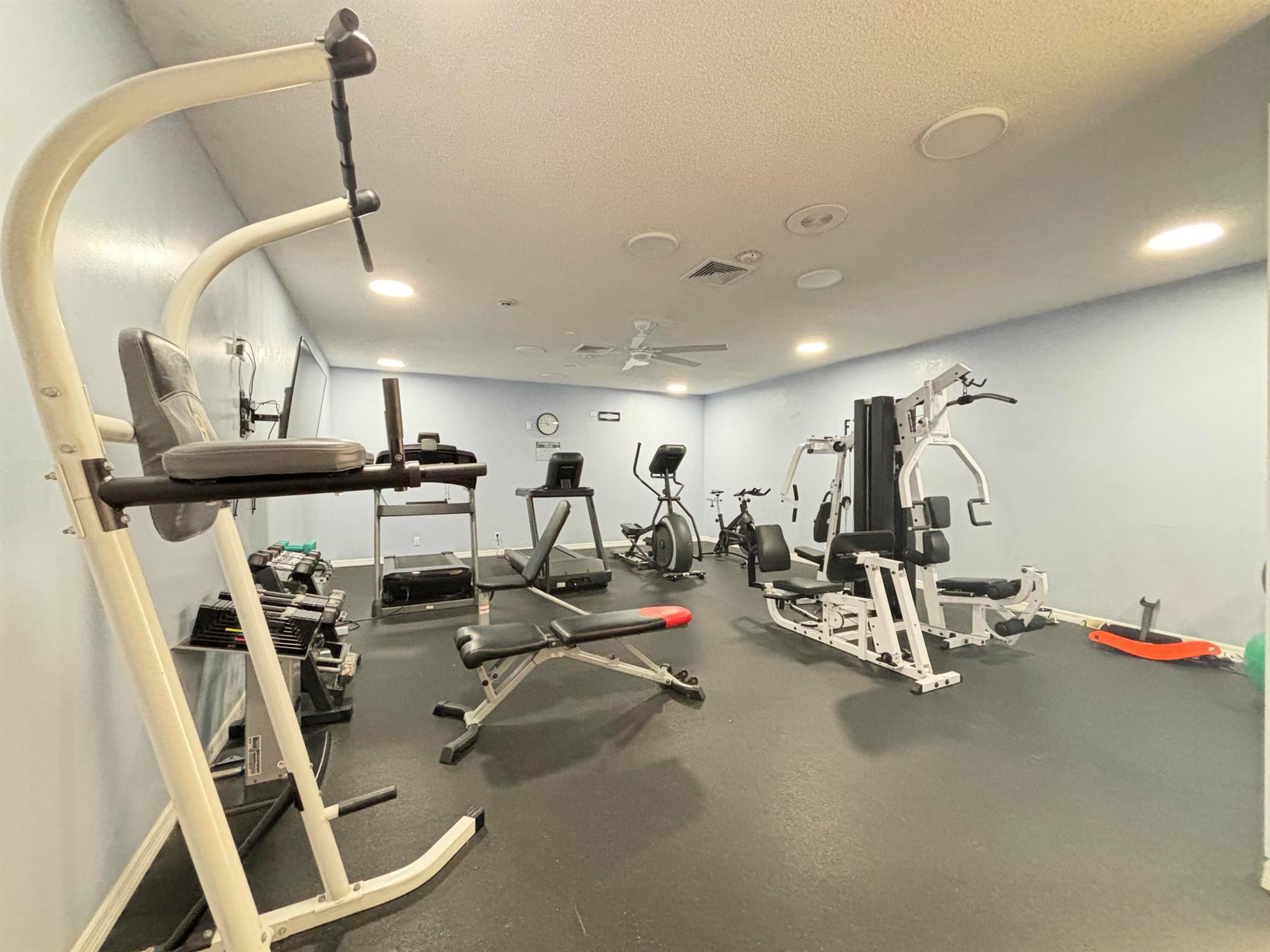 LE CHATEAU ROYAL CONDO - Residential Lease