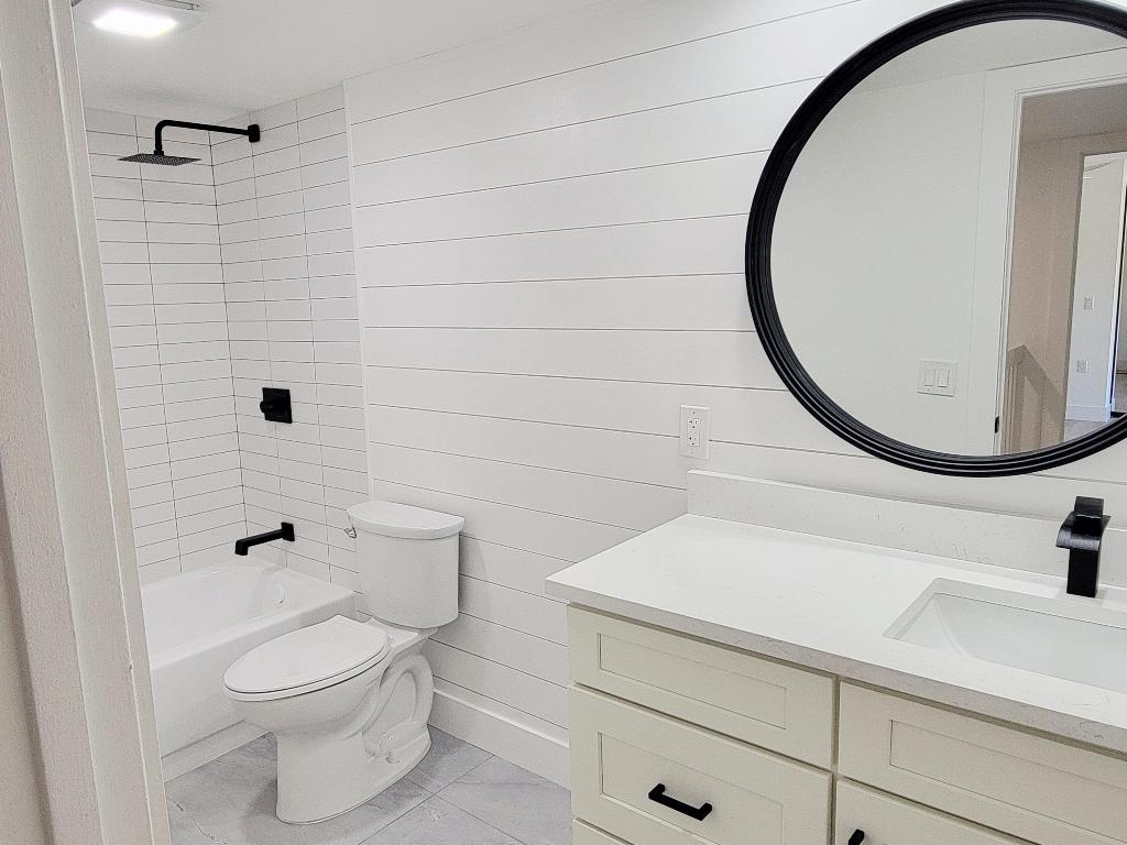 VILLAGE OF SANDALWOOD LAKES 3 - Residential