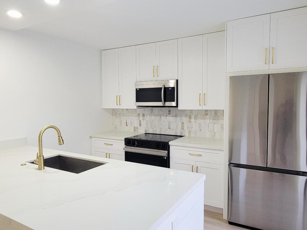 VILLAGE OF SANDALWOOD LAKES 3 - Residential