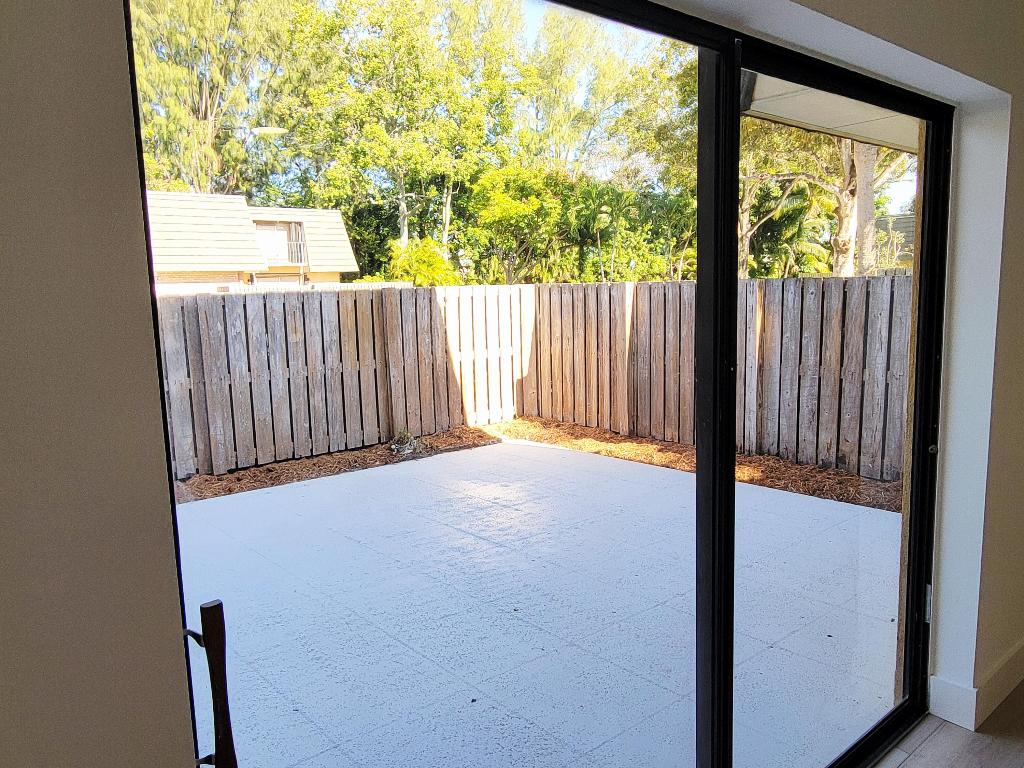 VILLAGE OF SANDALWOOD LAKES 3 - Residential