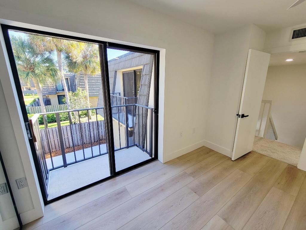 VILLAGE OF SANDALWOOD LAKES 3 - Residential