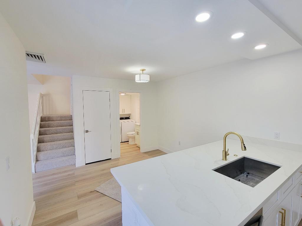 VILLAGE OF SANDALWOOD LAKES 3 - Residential