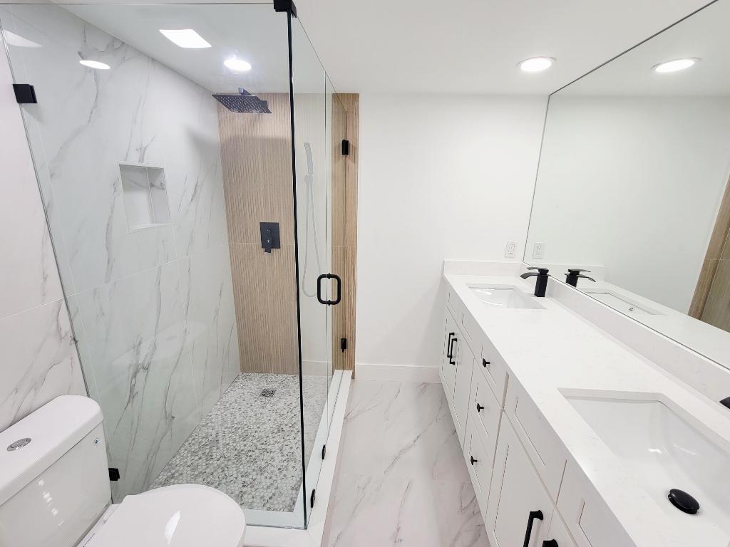 VILLAGE OF SANDALWOOD LAKES 3 - Residential