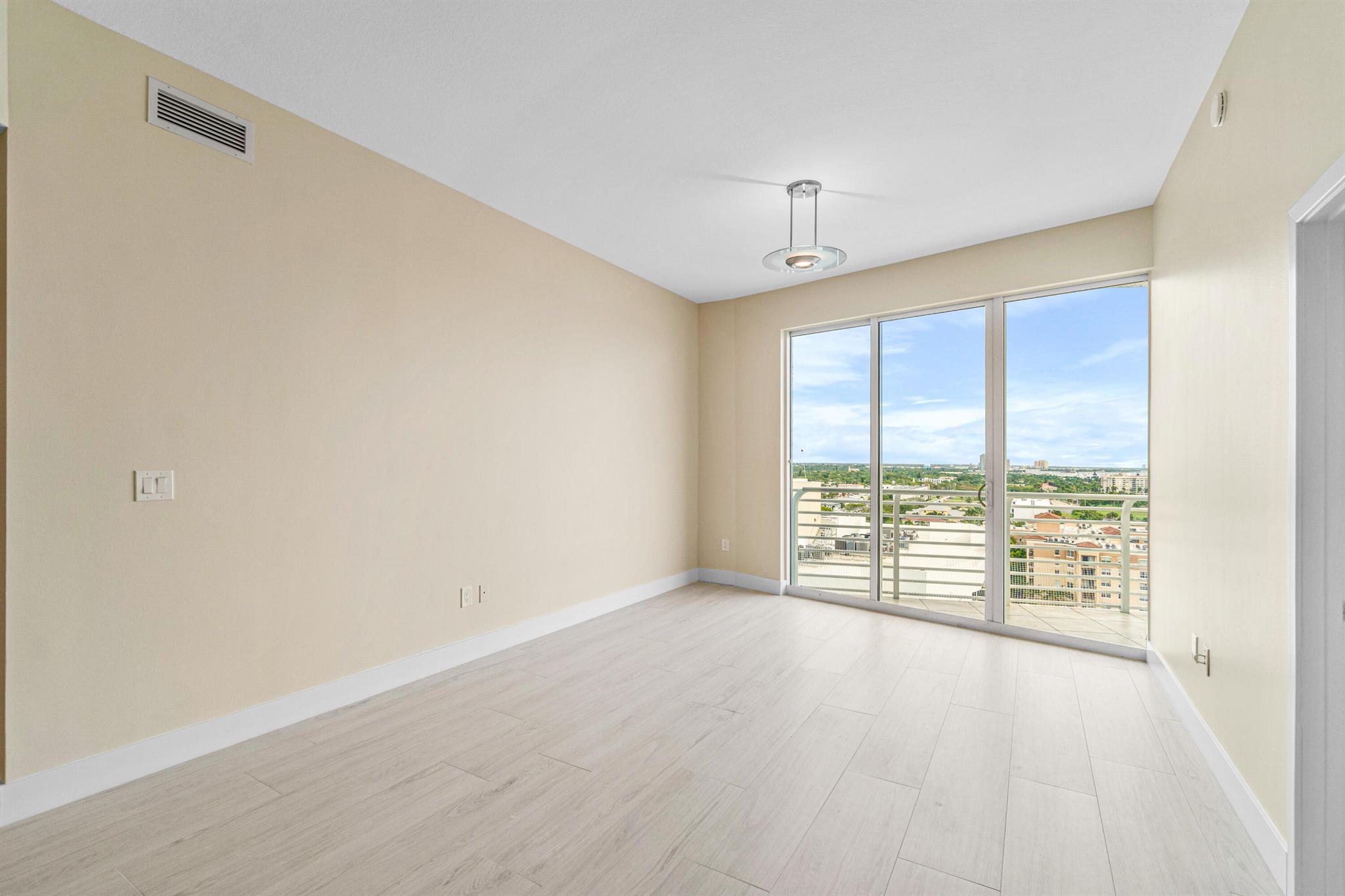 1551 N Flagler Drive Uph-03