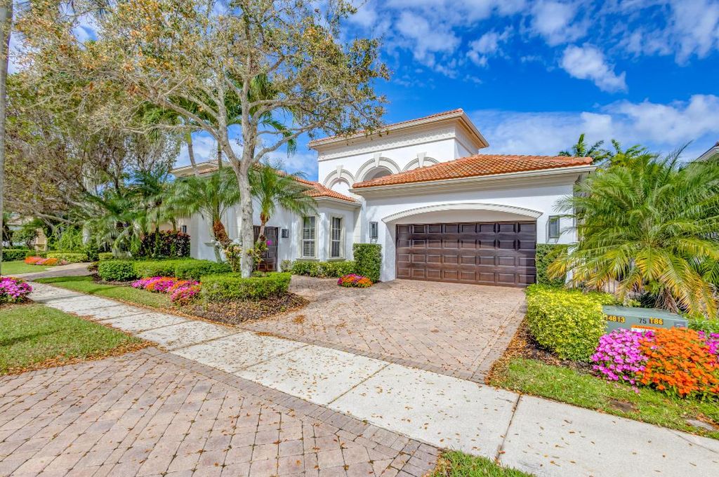 Photo of 135 Olivera Way, Palm Beach Gardens, FL 33418 (MLS # R11072318)