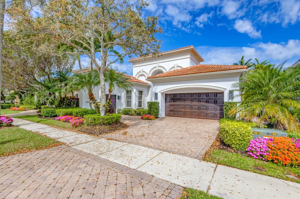 Photo of 135 Olivera Way, Palm Beach Gardens, FL 33418 (MLS # R11072318)