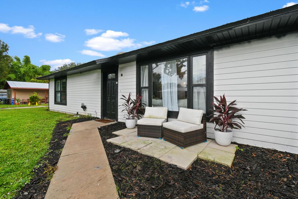 Photo of 7105 Pensacola Road, Fort Pierce, FL 34951 (MLS # R11023330)