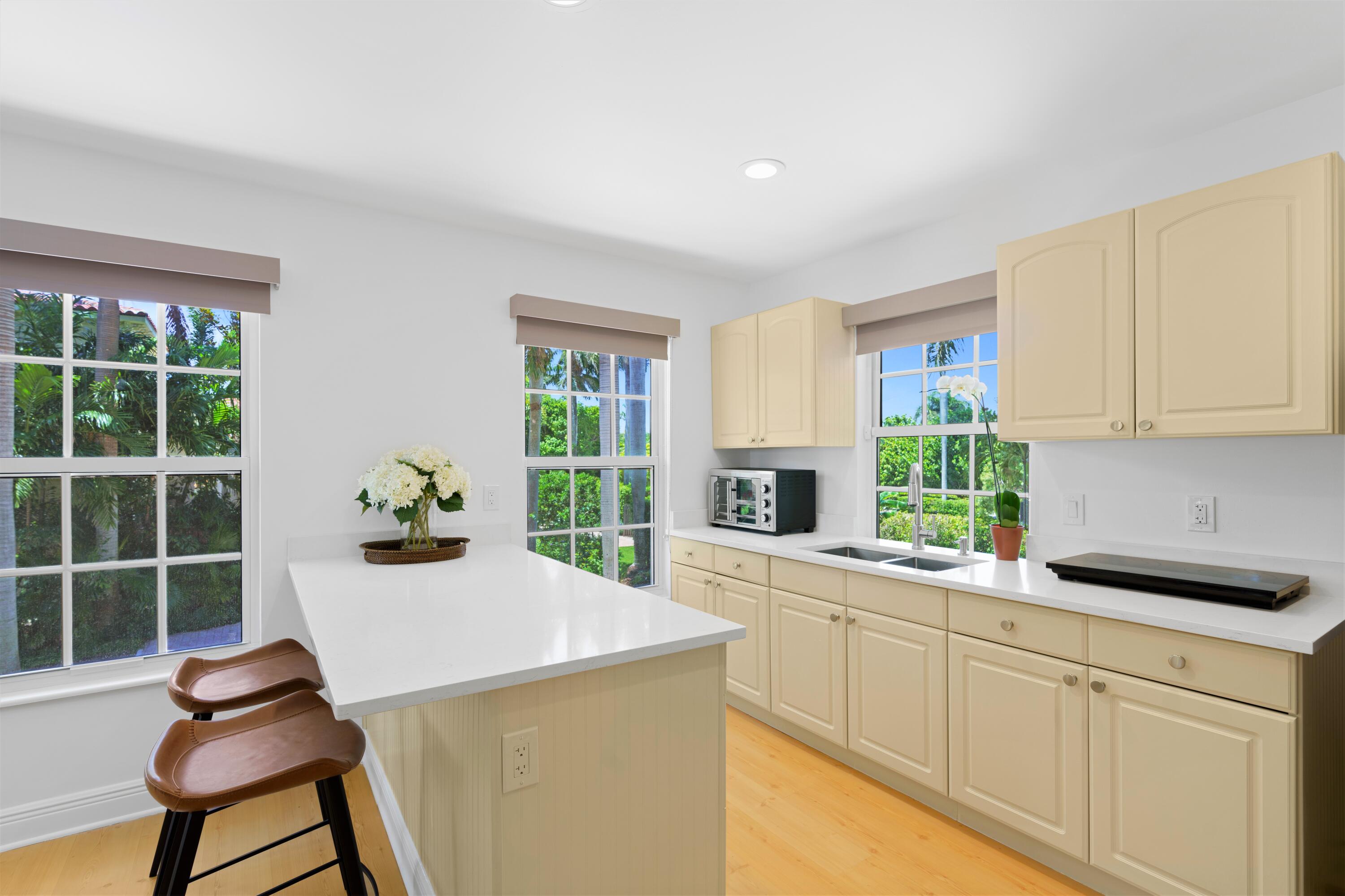 NORTH SHORE TERRACE 2 - Residential