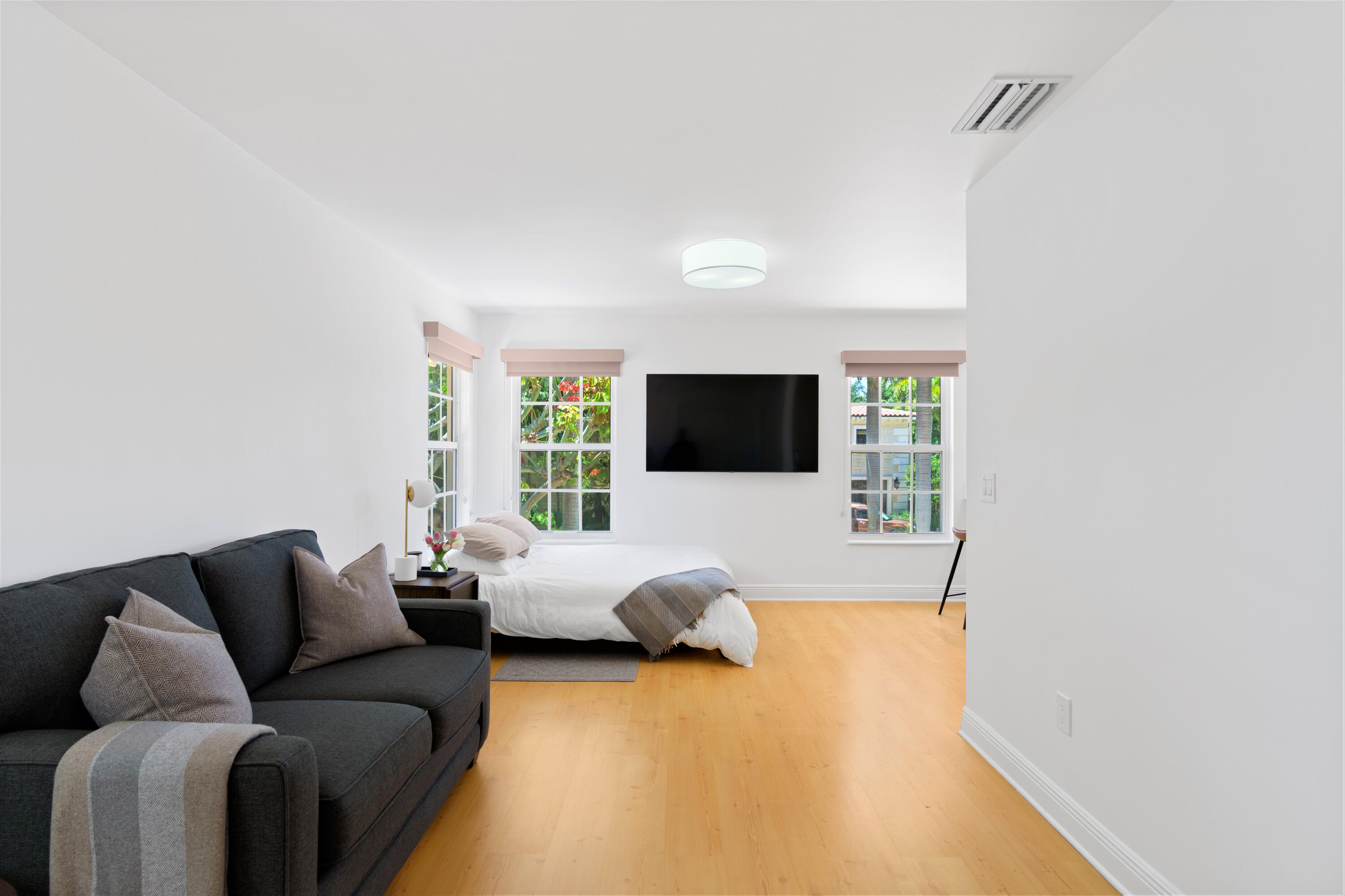 NORTH SHORE TERRACE 2 - Residential