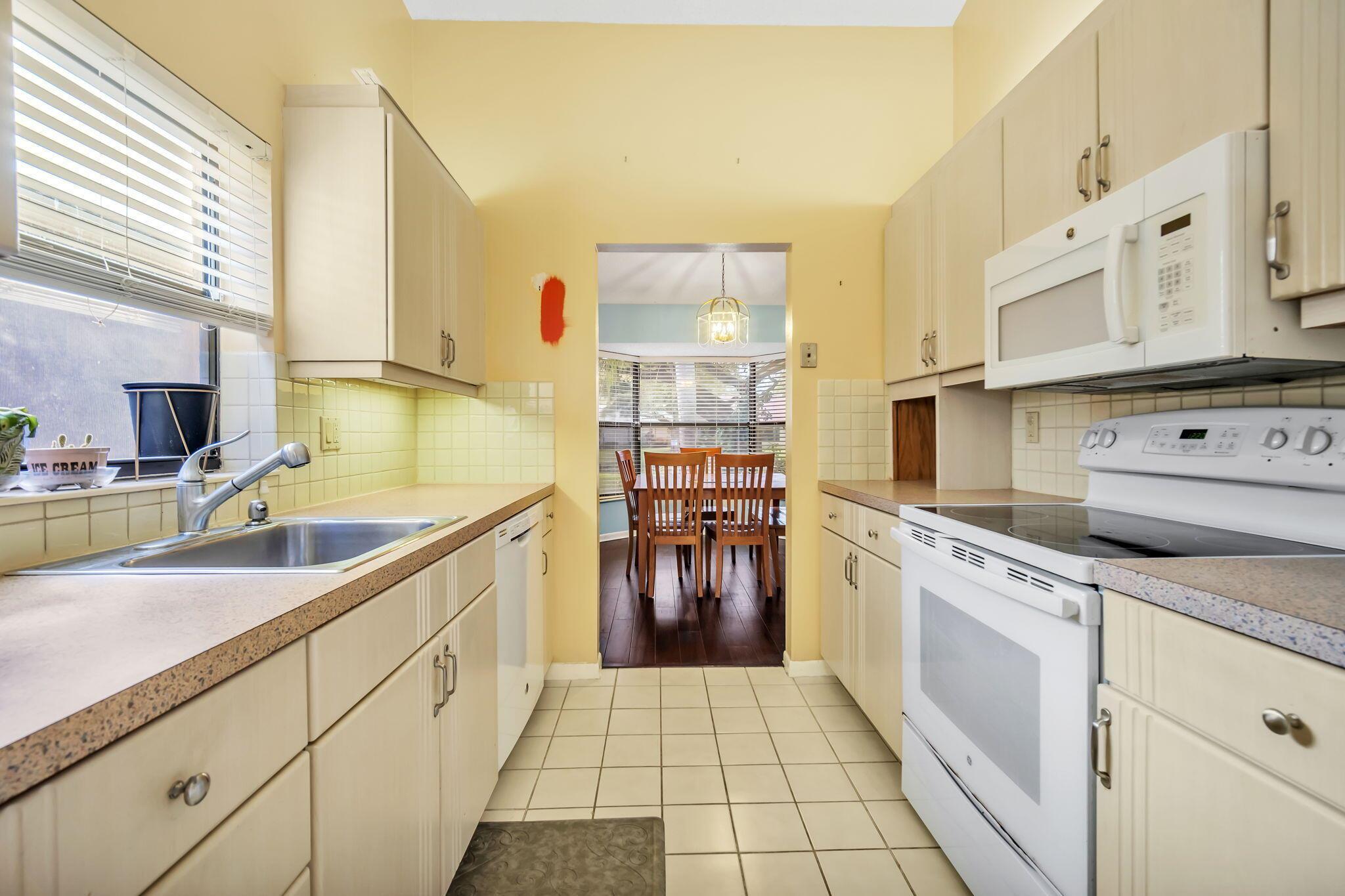 TARTAN COCONUT CREEK - Residential