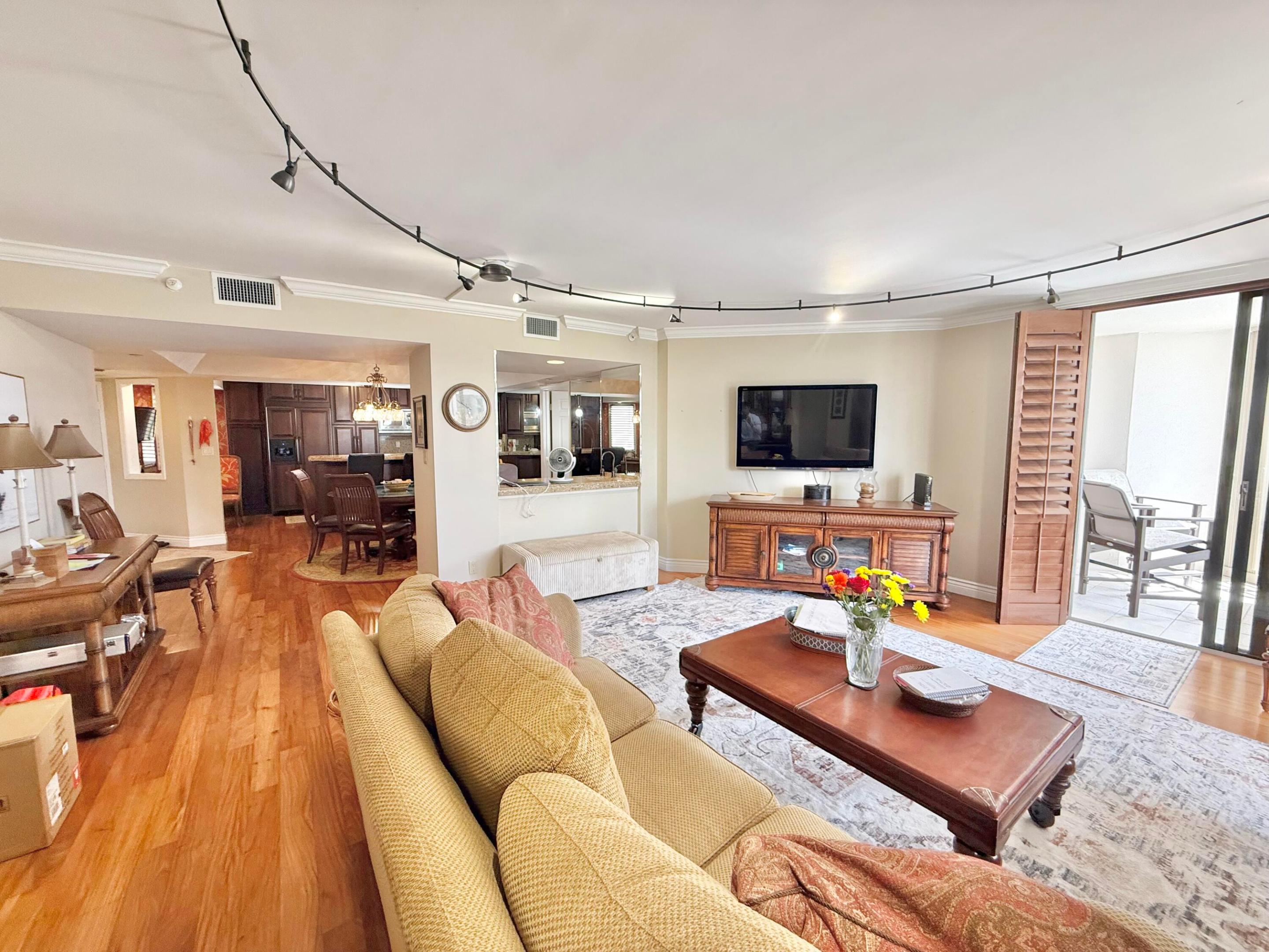 CORINTHIANS CONDO - Residential Lease