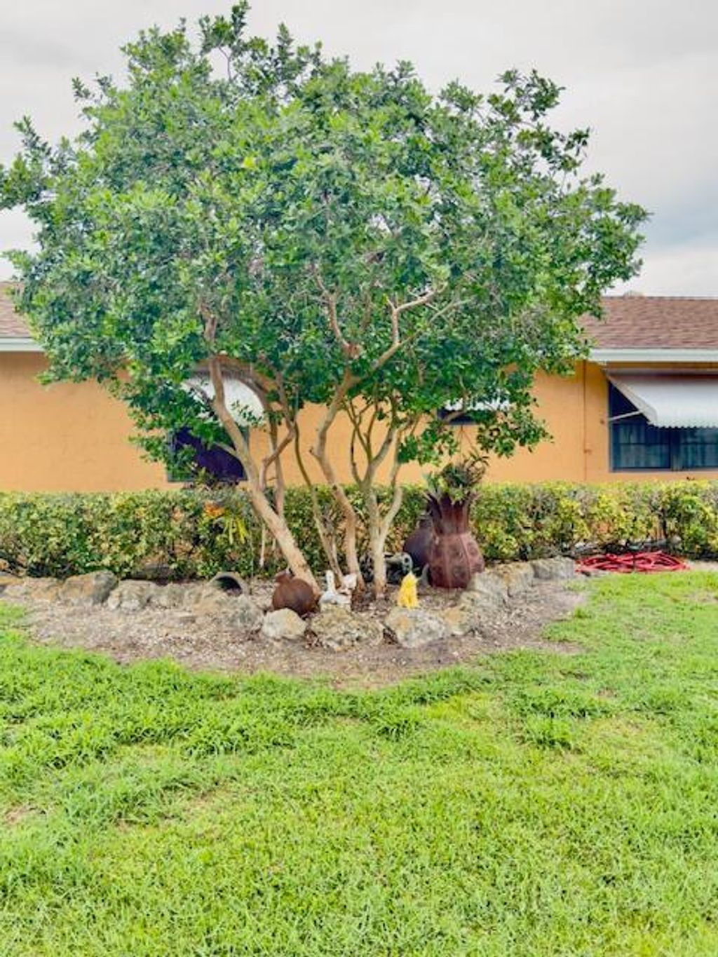 Photo of 4801 SE Edison Avenue, Stuart, FL 34997 (MLS # R10994204)