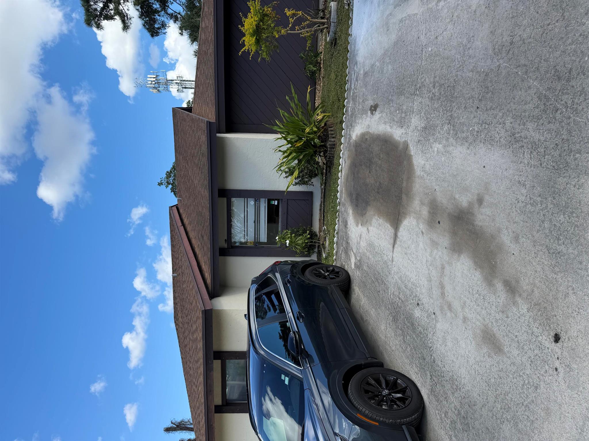 MIL-LAKE ESTATES 1 - Residential Lease