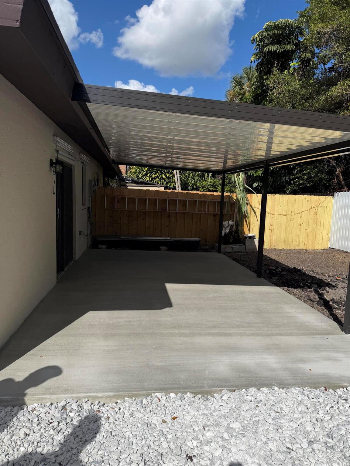 MIL-LAKE ESTATES 1 - Residential Lease