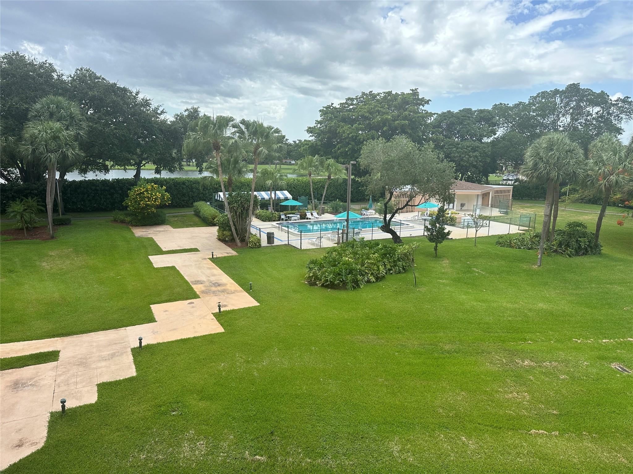 900 Saint Charles Pl 310, Pembroke Pines, FL, 33026/$275,000 1 900 Saint Charles Pl 310