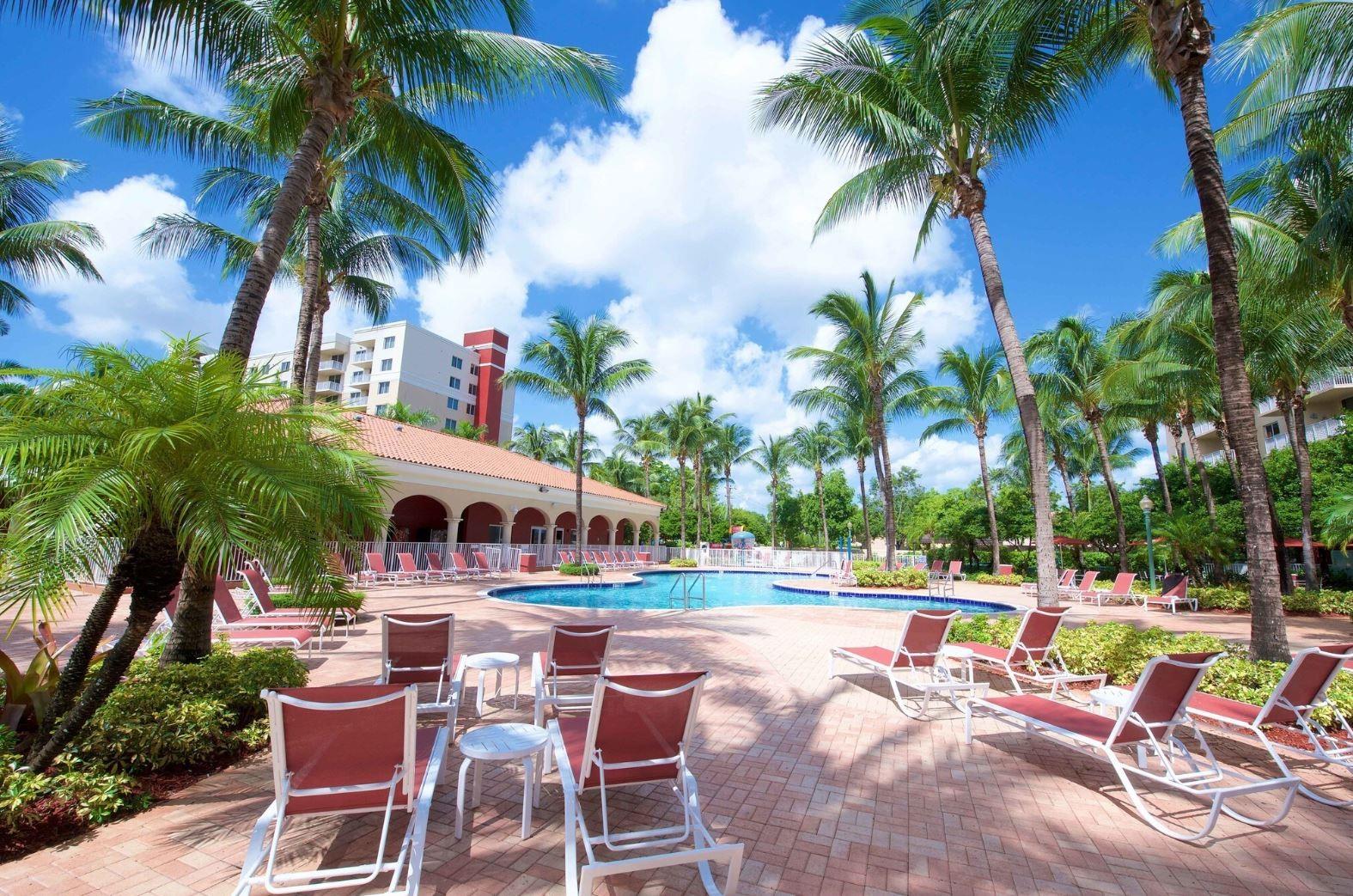 ROYAL PALMS - Residential Lease