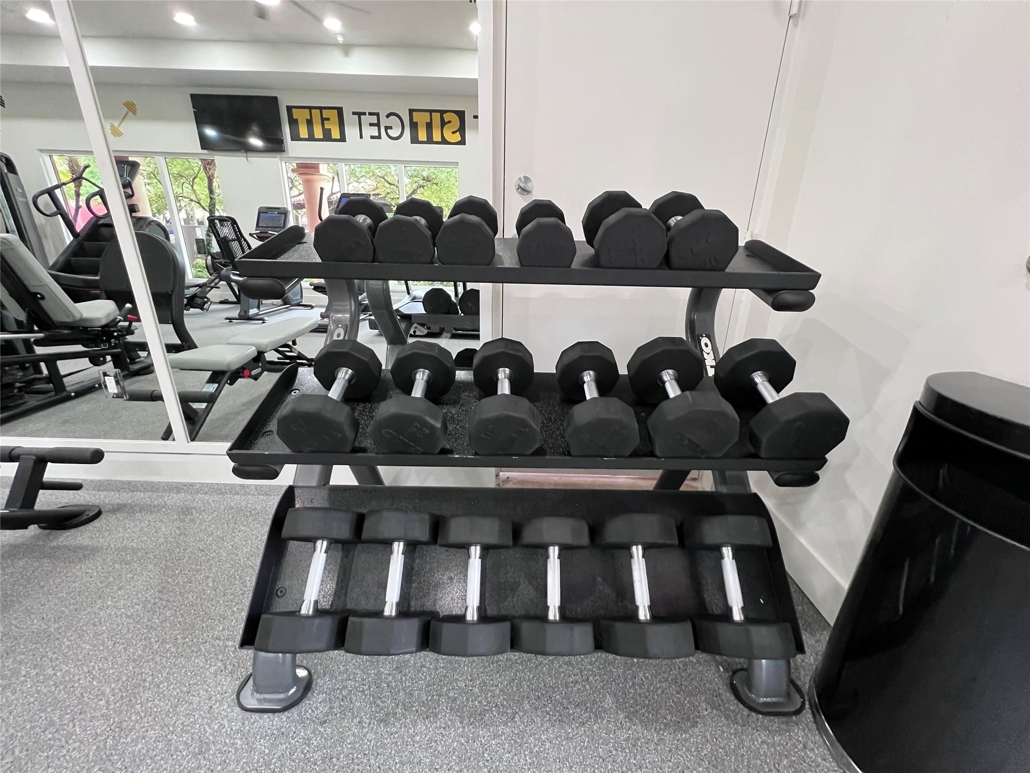 ROYAL PALMS - Residential Lease