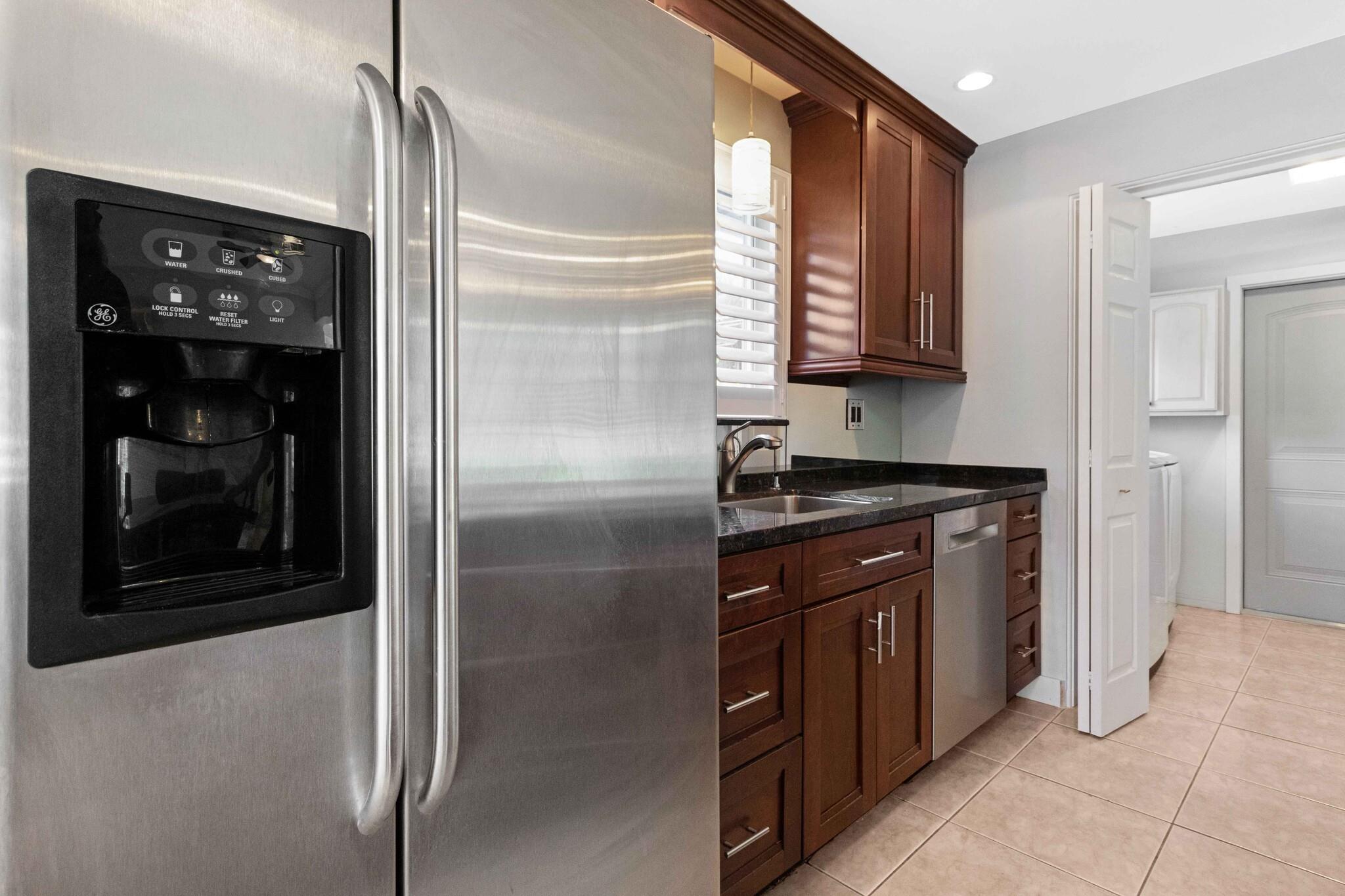 WILTON MANORS - Residential Income