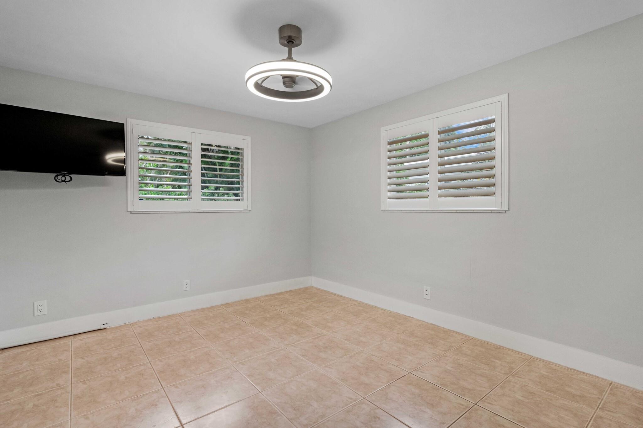 WILTON MANORS - Residential Income